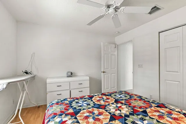 Residence photo 41