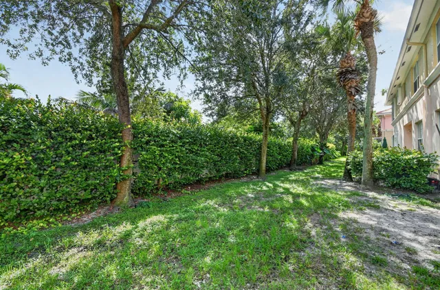  Residence photo 38