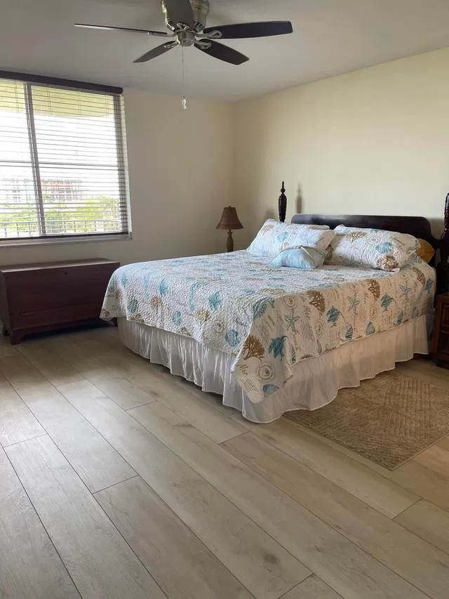  Unit 515 photo 14