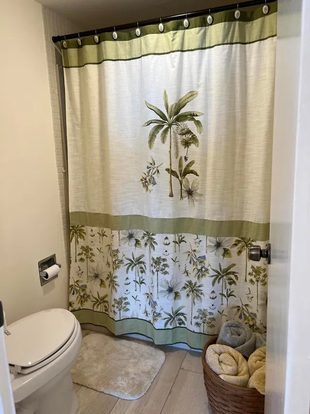  Unit 515 photo 21