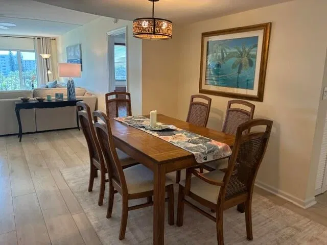  Unit 515 photo 38