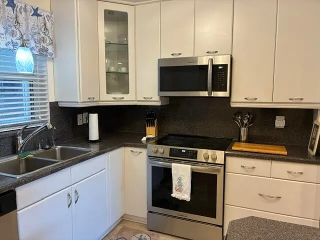  Unit 515 photo 42