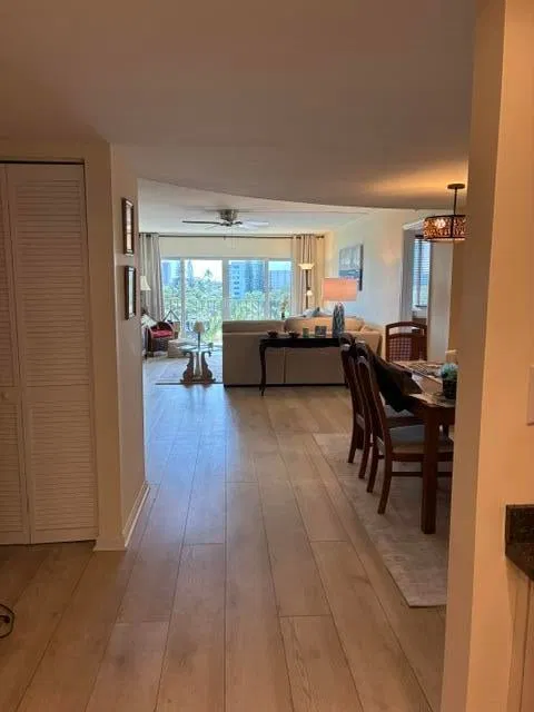  Unit 515 photo 43