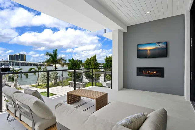Palm Beach Shores Unit 201 photo 2