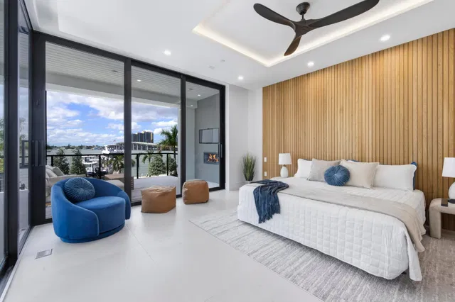 Palm Beach Shores Unit 201 photo 18