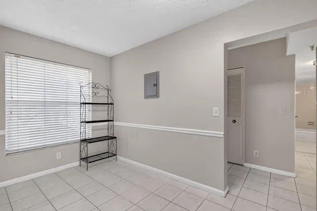 Unit 109 photo 13