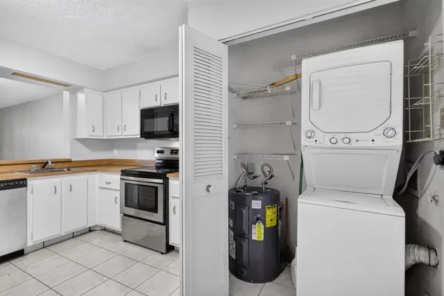 Unit 109 photo 14