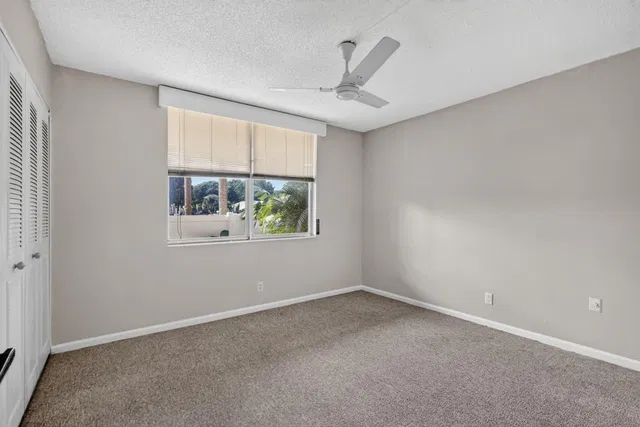 Unit 109 photo 19