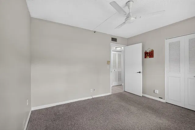 Unit 109 photo 21