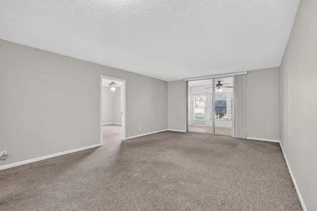 Unit 109 photo 25