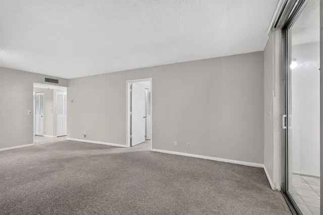 Unit 109 photo 26