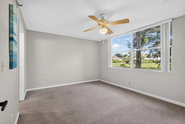 Unit 109 photo 29
