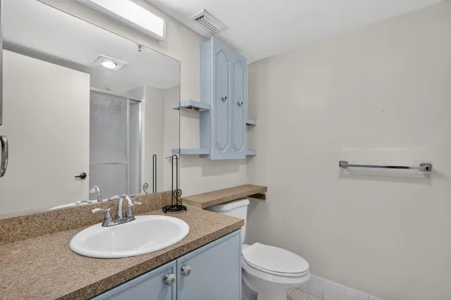 Unit 109 photo 34