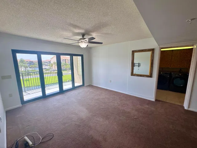 Unit 405 photo 22
