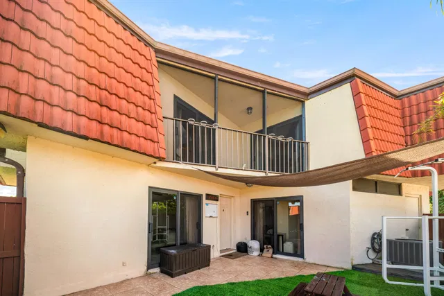  Residence photo 11