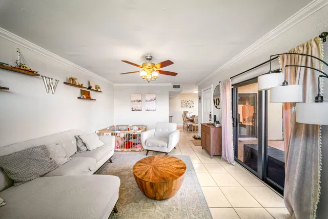  Residence photo 16