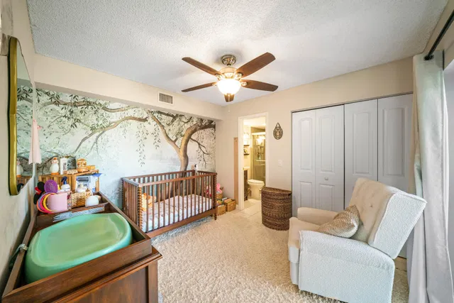  Residence photo 30