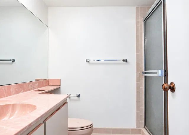 Unit 306-C photo 9