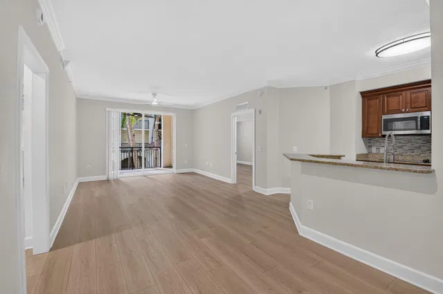  Unit 4214 photo 6