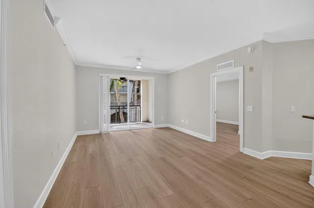 Unit 4214 photo 7