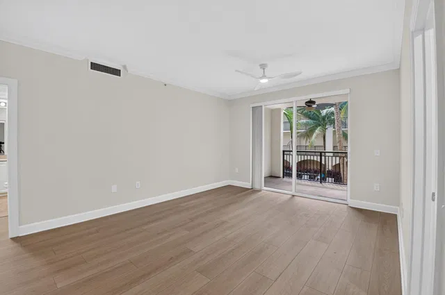  Unit 4214 photo 9