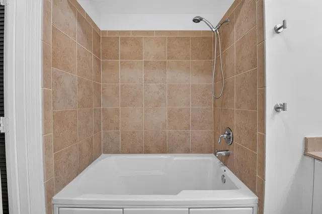  Unit 4214 photo 27