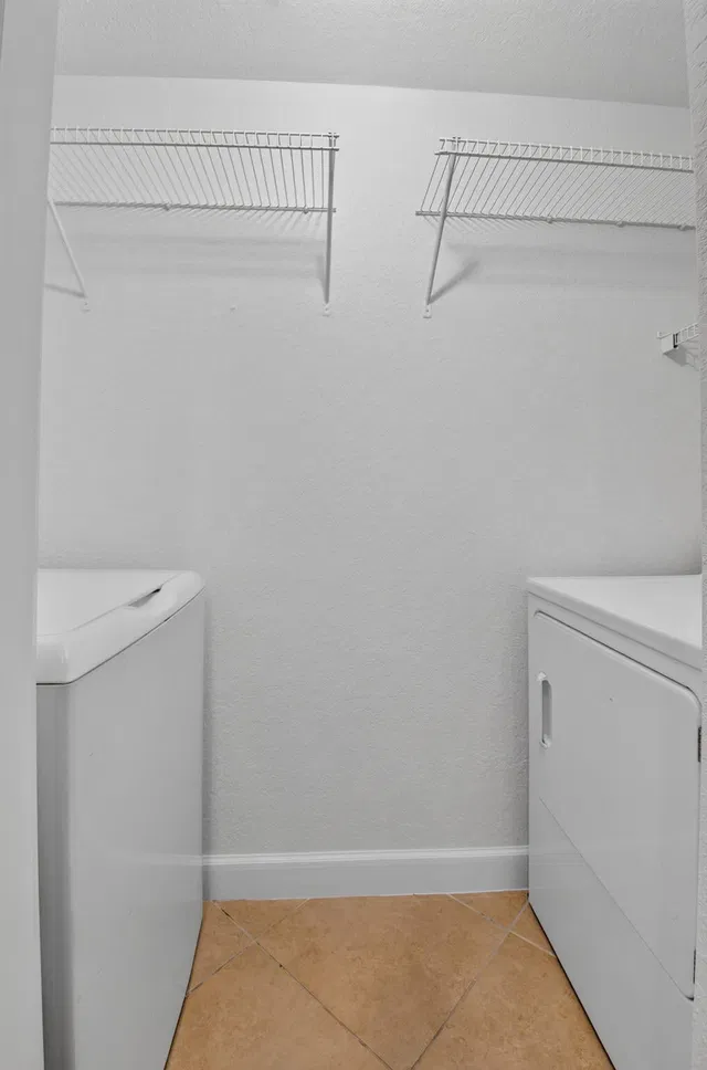  Unit 4214 photo 32