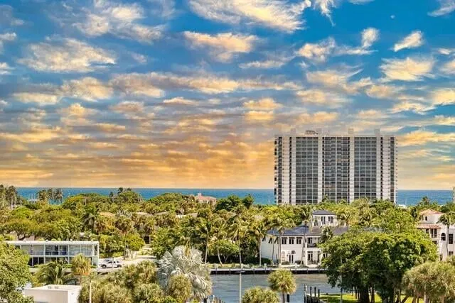 Royal Palm Residences Boca Raton Unit 601 photo 2