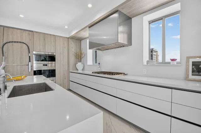 Royal Palm Residences Boca Raton Unit 601 photo 15