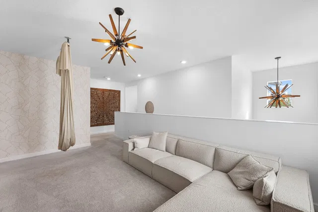  Residence photo 24