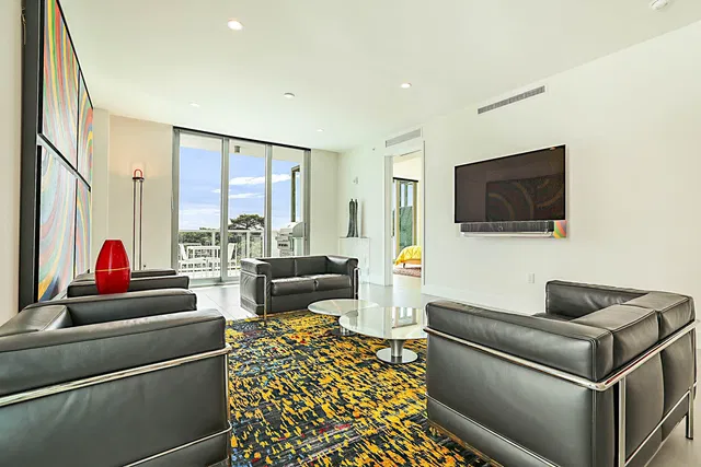  Residence photo 13