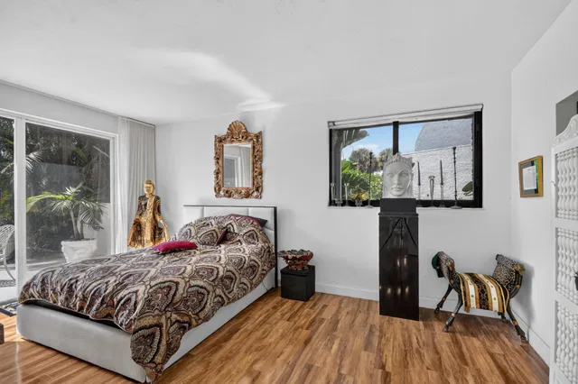  Residence photo 18