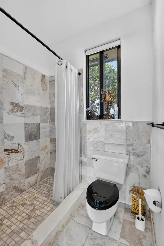  Residence photo 27