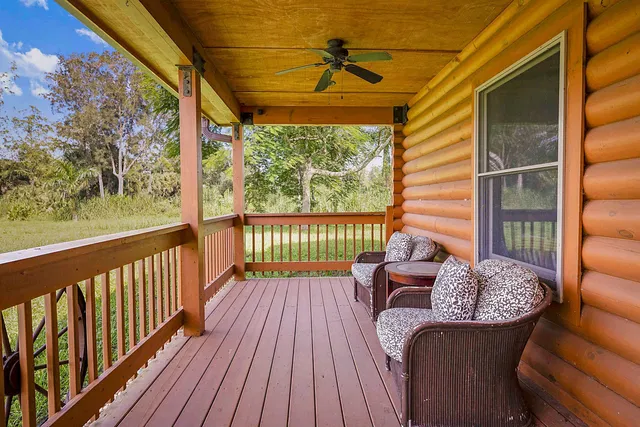  Residence photo 4