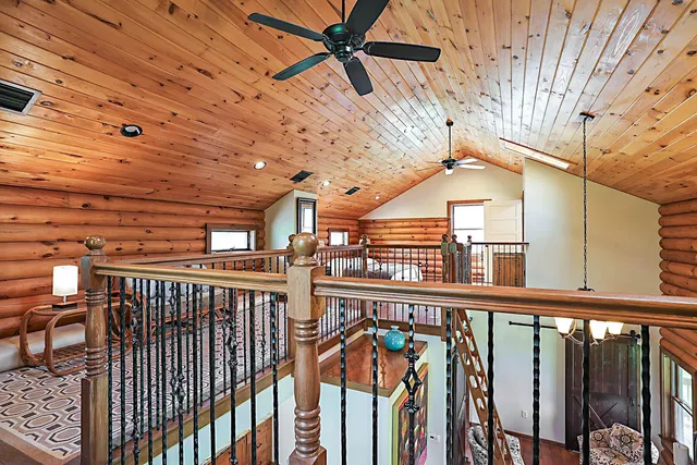  Residence photo 17