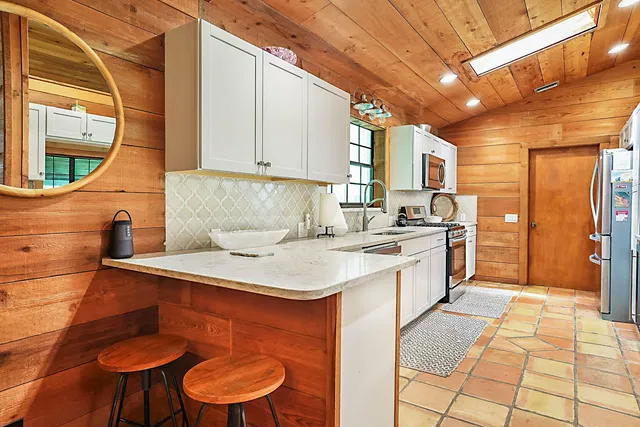 Residence photo 11