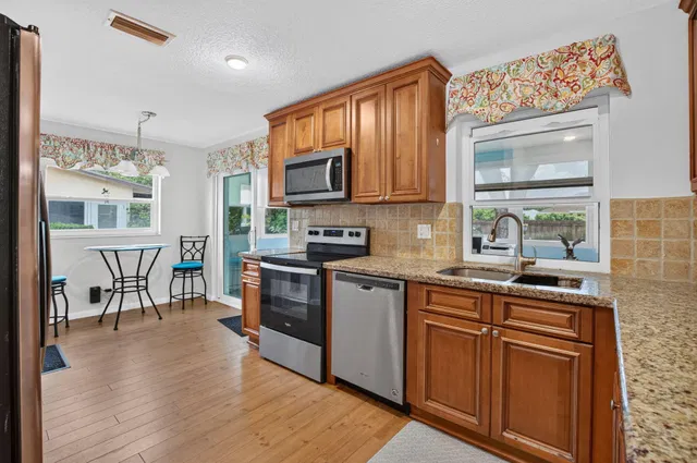 Residence photo 9