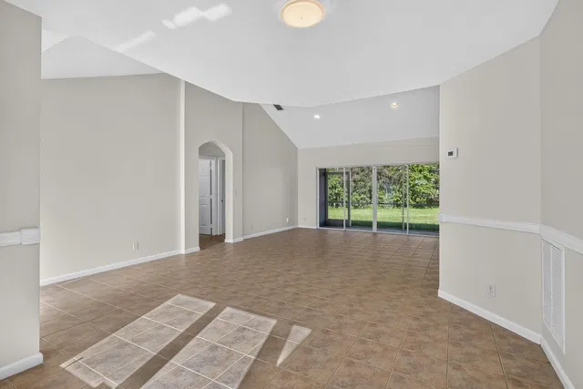 Residence photo 11