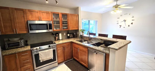 Residence photo 6