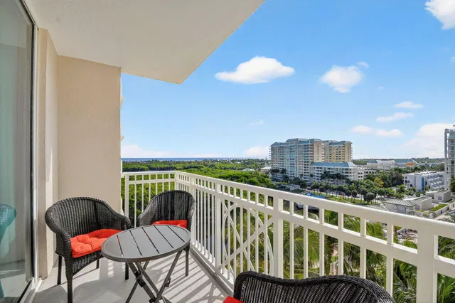  Residence photo 18
