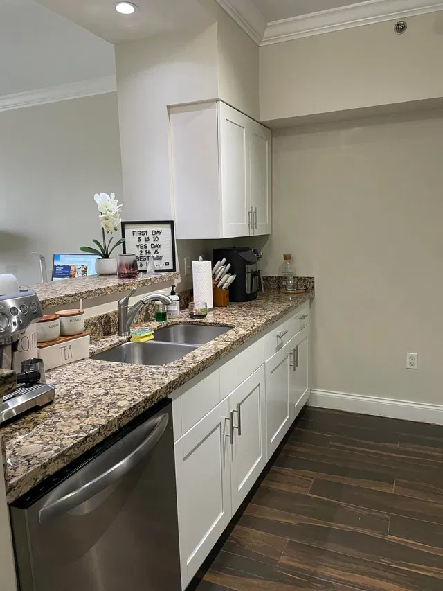 The Montecito Unit 1007 photo 3