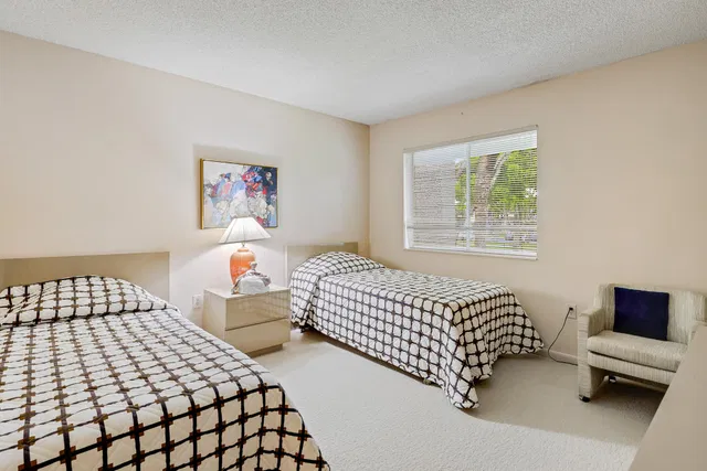 Residence photo 23