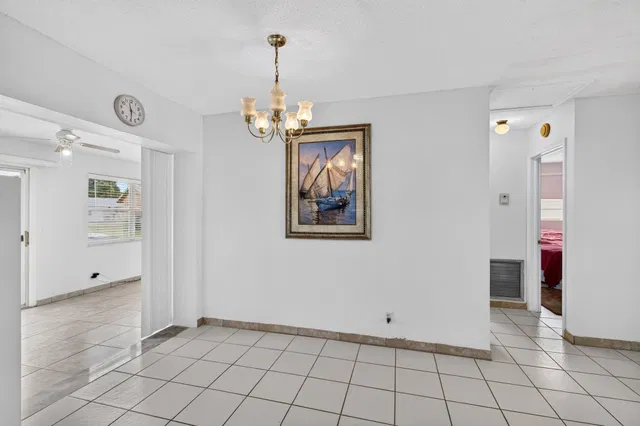 Residence photo 9