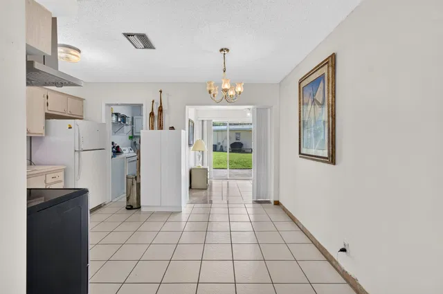 Residence photo 10