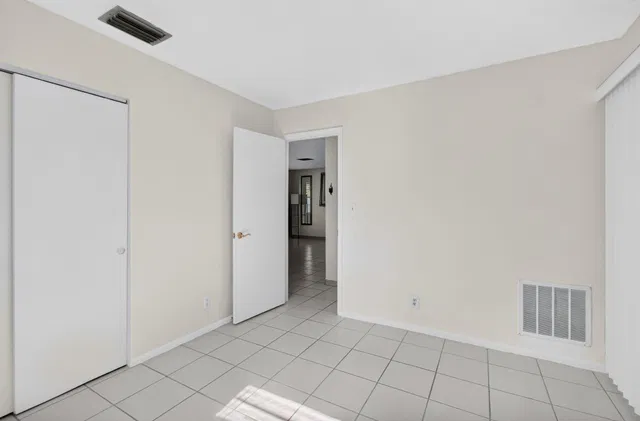 Residence photo 24