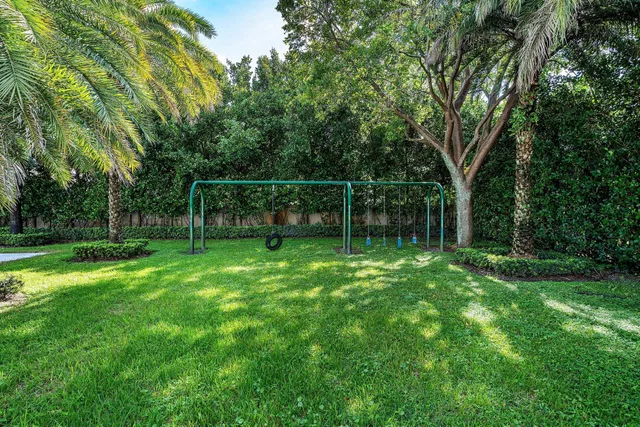  Residence photo 85