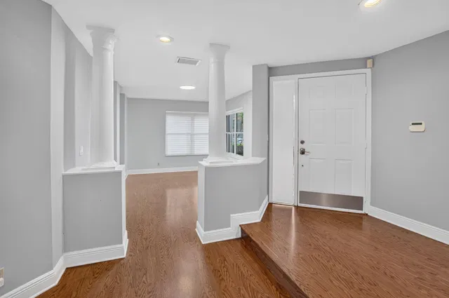 Residence photo 4