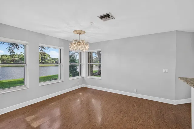 Residence photo 18
