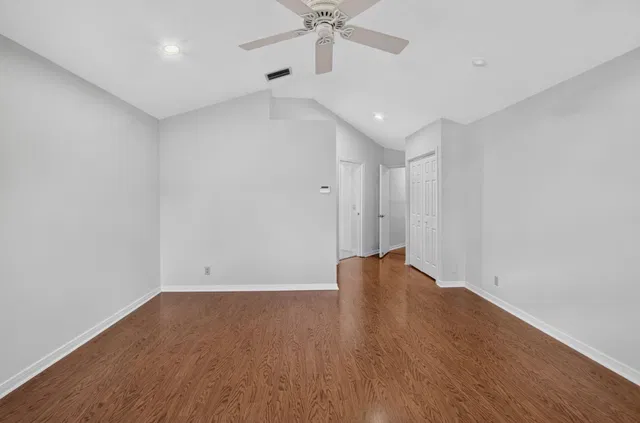 Residence photo 29
