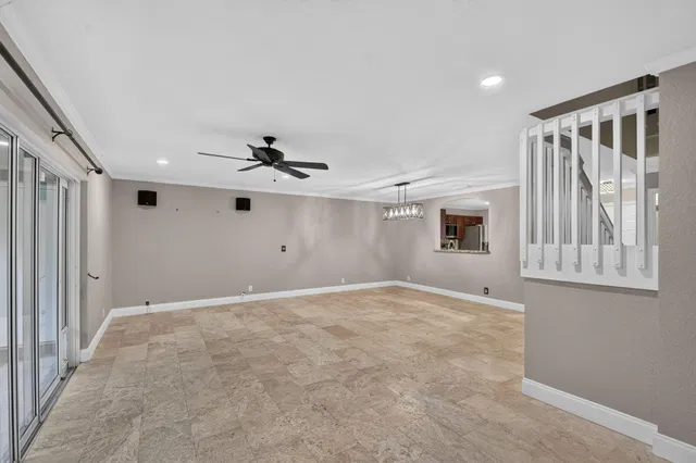  Residence photo 14